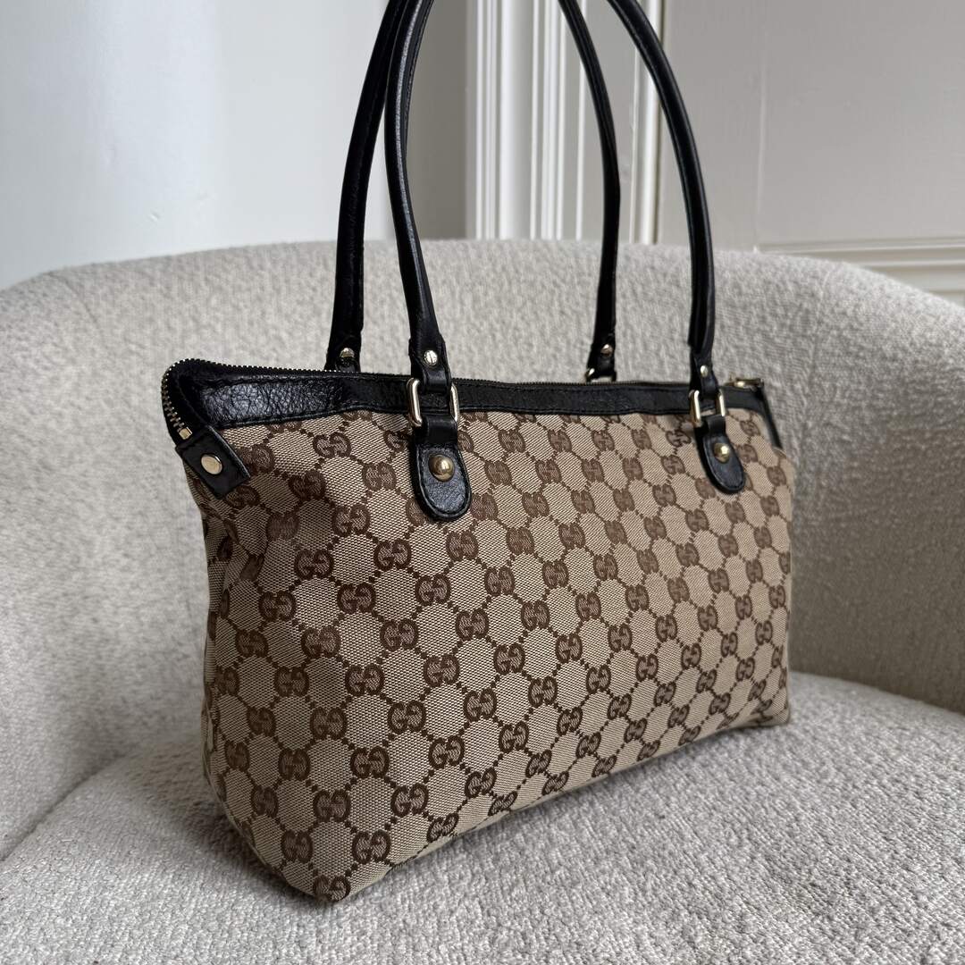 Gucci GG Canvas Black Shoulder Bag
