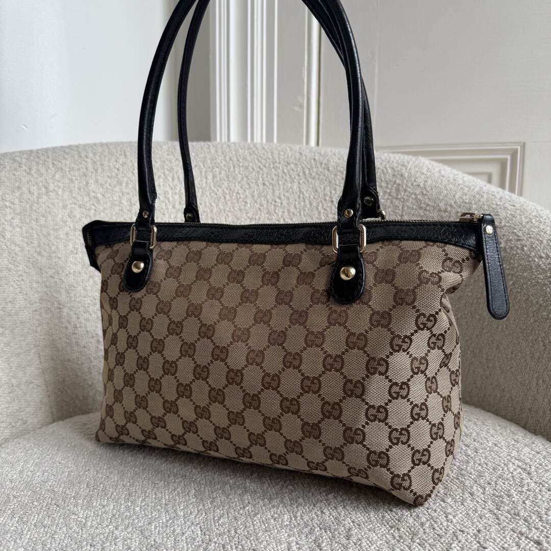 Gucci GG Canvas Black Shoulder Bag