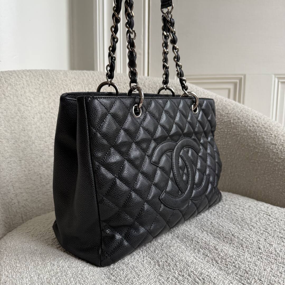 2009 Chanel CC Matelasse Timeless Black Chain Shoulder Bag