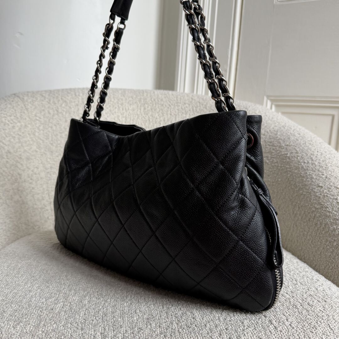 2008 Chanel CC Timeless Expandable Caviar Black Shoulder Bag