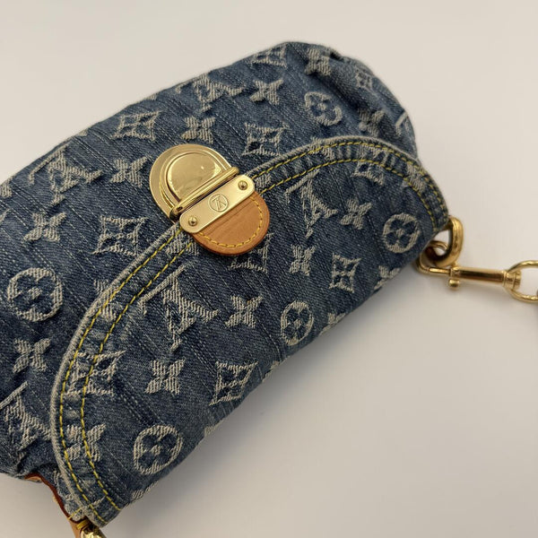 2006 Louis Vuitton Blue Denim Pleaty Shoulder Bag