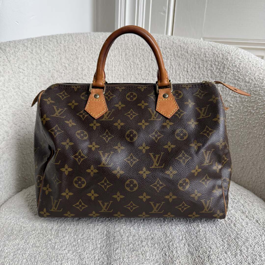 Louis Vuitton Monogram Speedy 30 Handbag