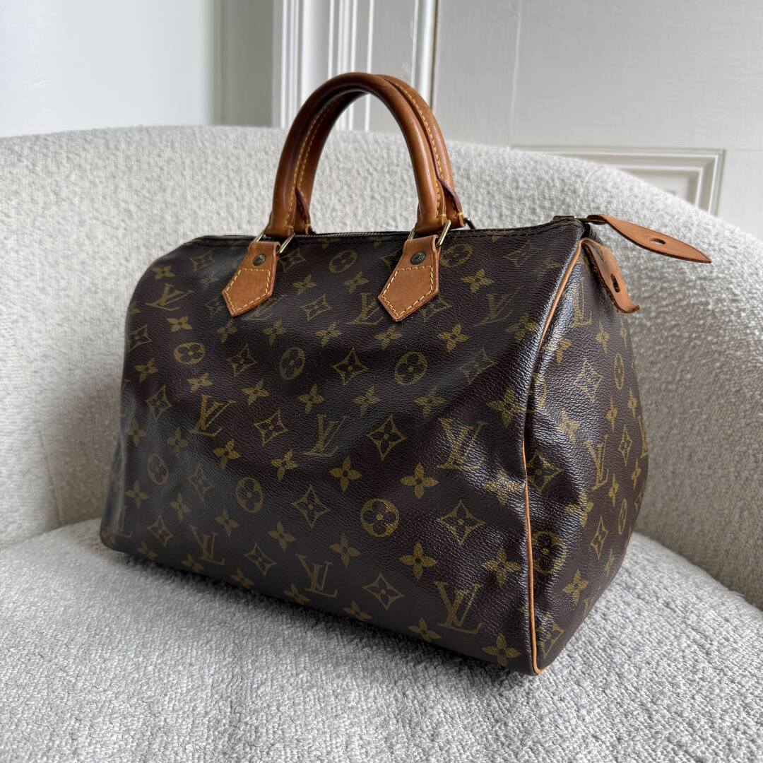 Louis Vuitton Monogram Speedy 30 Handbag