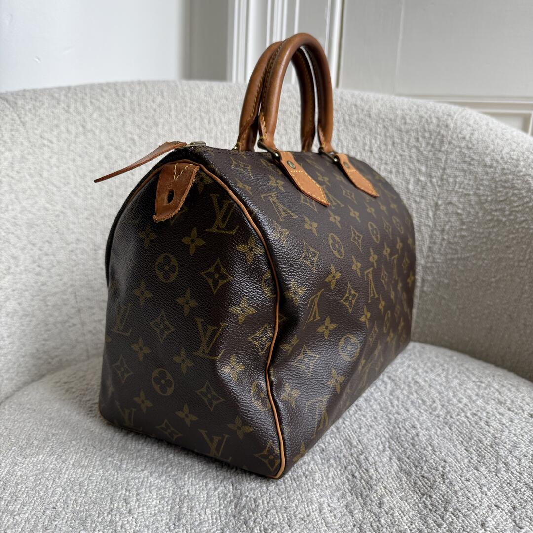 Louis Vuitton Monogram Speedy 30 Handbag