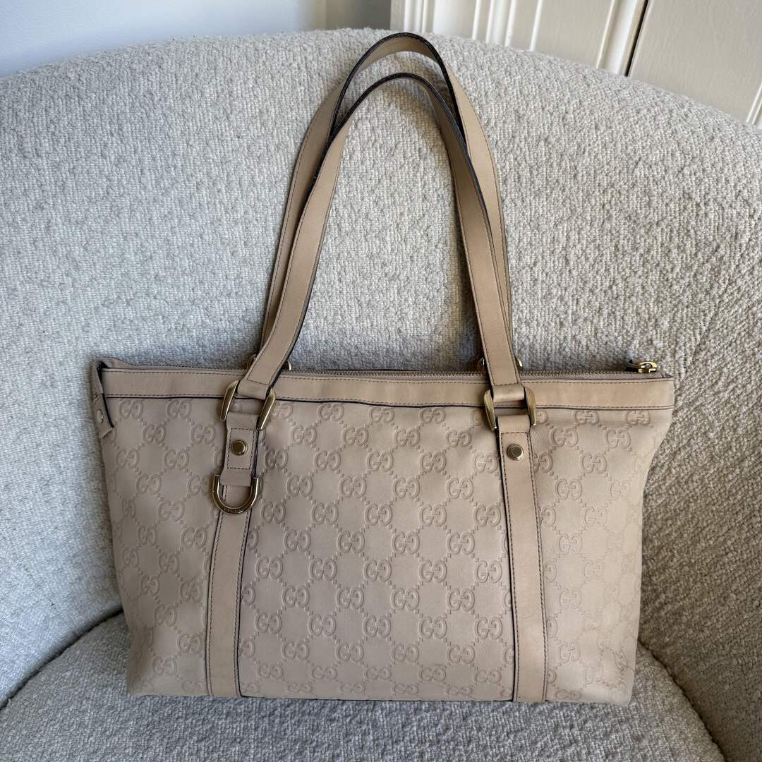 Gucci Guccissima Abbey Peach Pink Leather Shoulder Bag