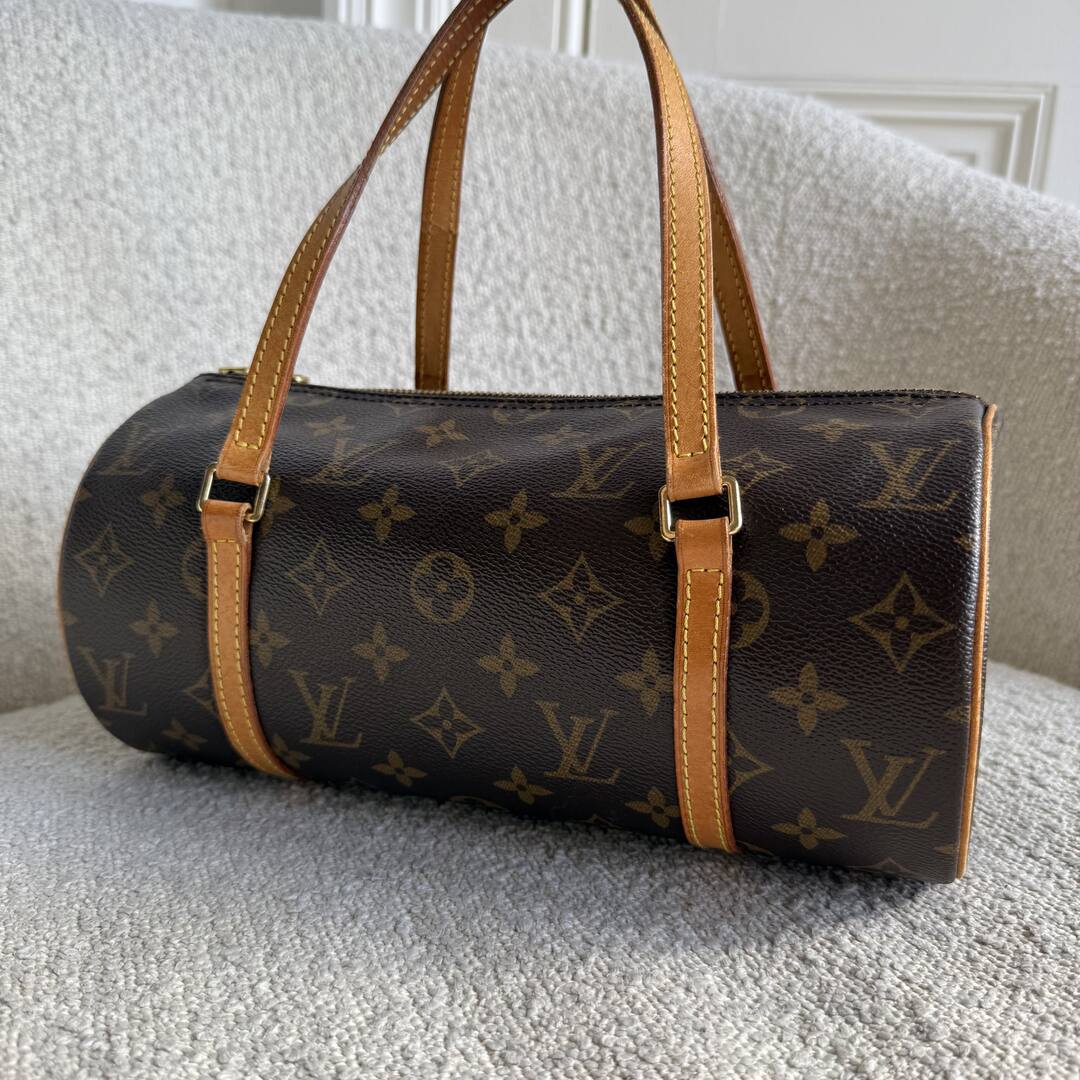 2005 Louis Vuitton Papillon 26 Handbag