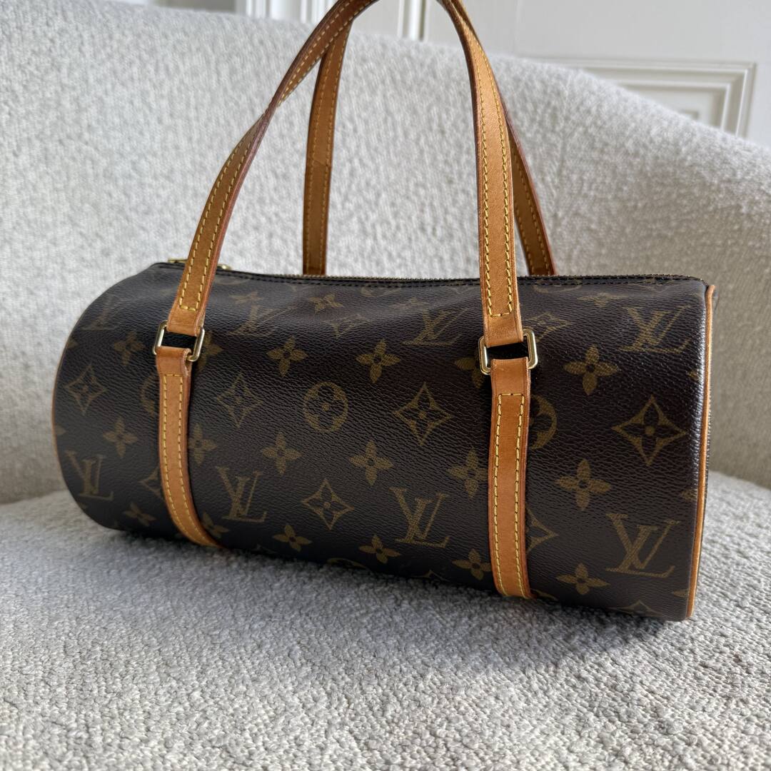 2005 Louis Vuitton Papillon 26 Handbag