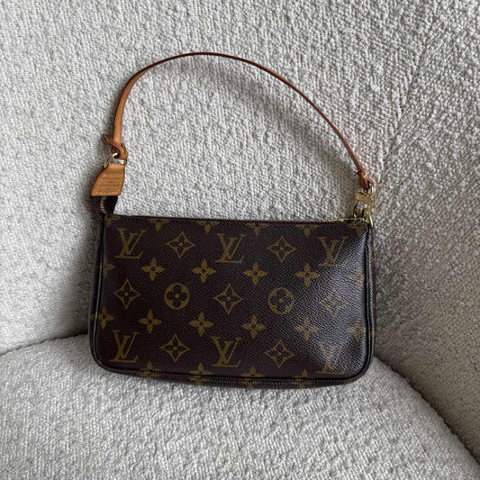 2003 Louis Vuitton Monogram Pochette Accessories Shoulder Bag