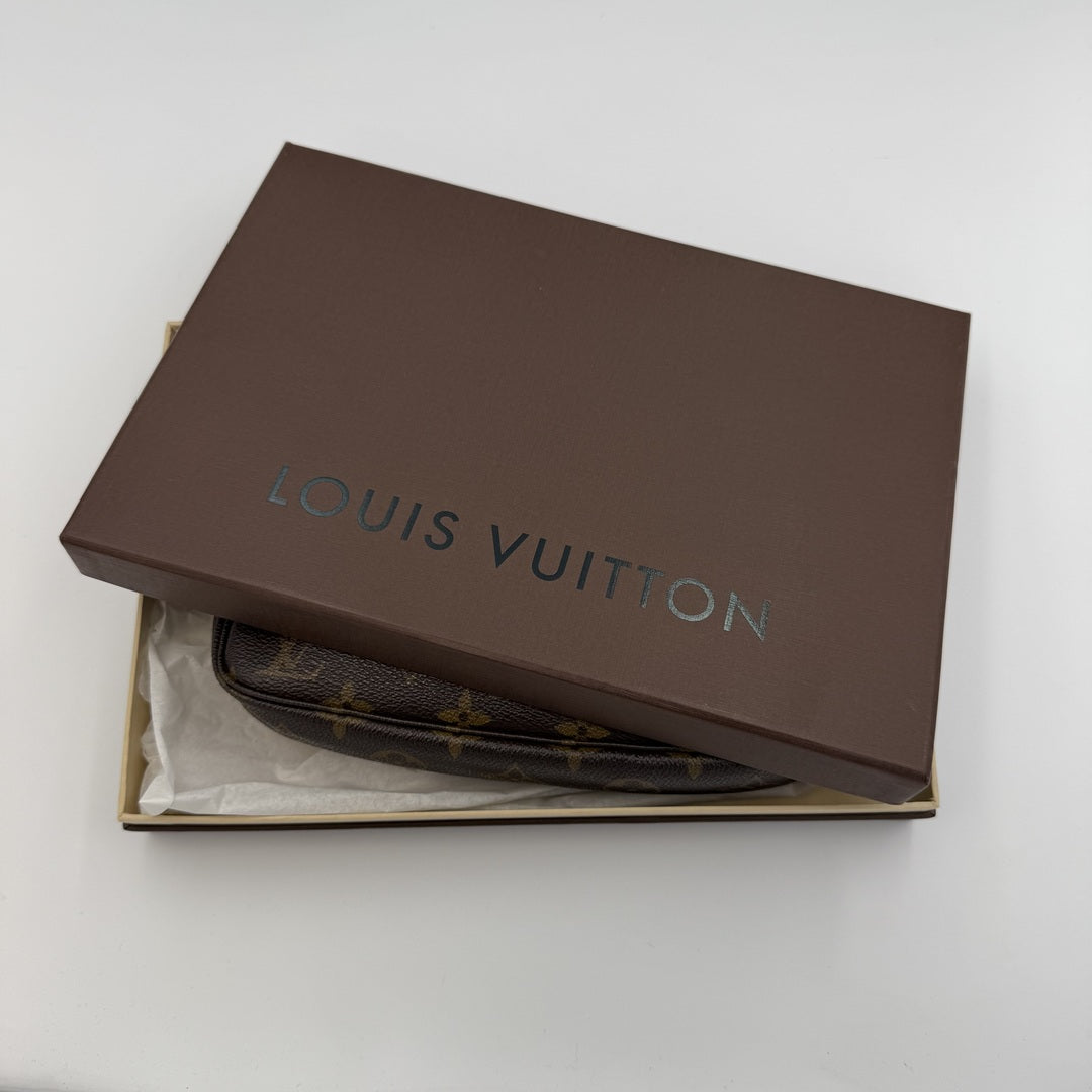 2003 Louis Vuitton Monogram Pochette Accessories Shoulder Bag