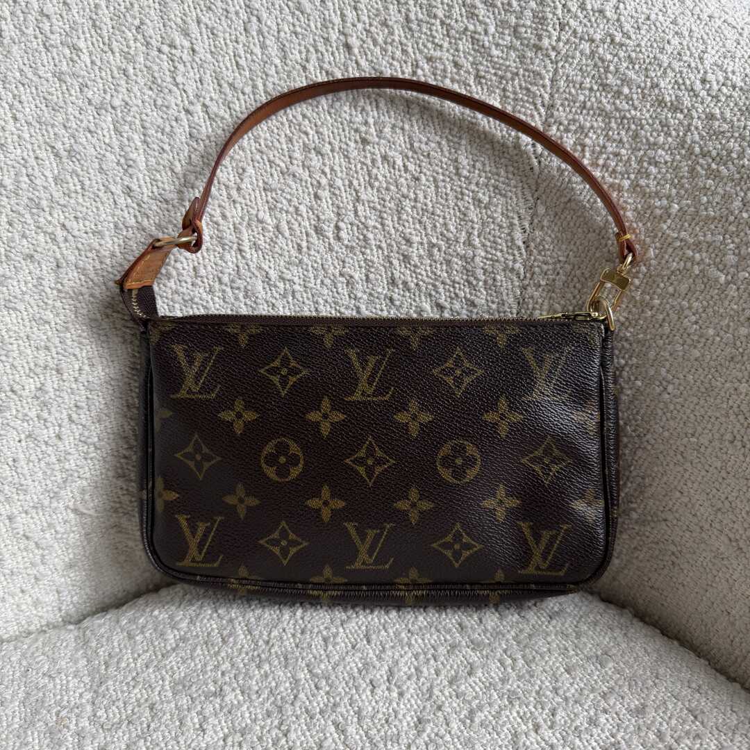 2003 Louis Vuitton Monogram Pochette Accessories Shoulder Bag