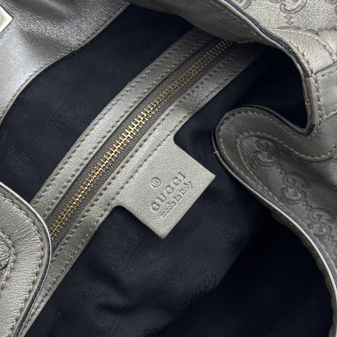 Gucci Indy Guccissima Metallic Silver Leather Shoulder Bag