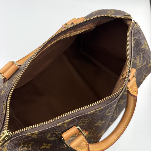 Louis Vuitton Monogram Speedy 30 Handbag