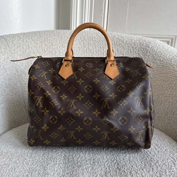 Louis Vuitton Monogram Speedy 30 Handbag
