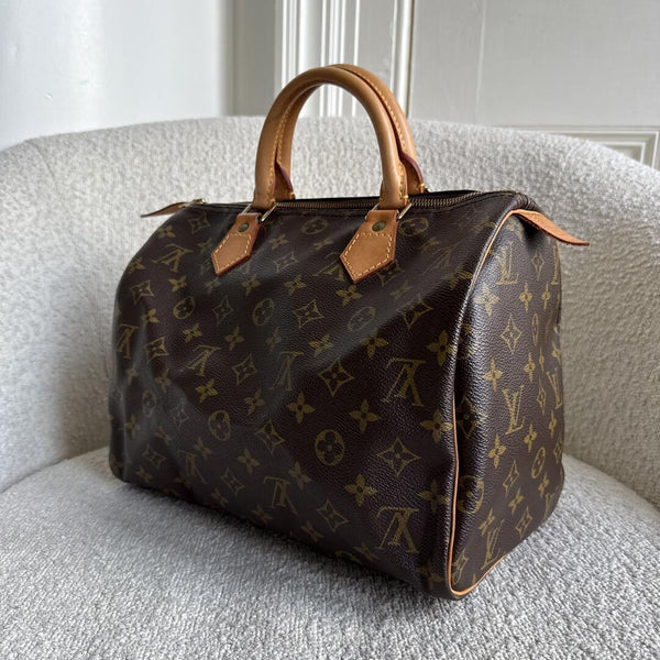 Louis Vuitton Monogram Speedy 30 Handbag