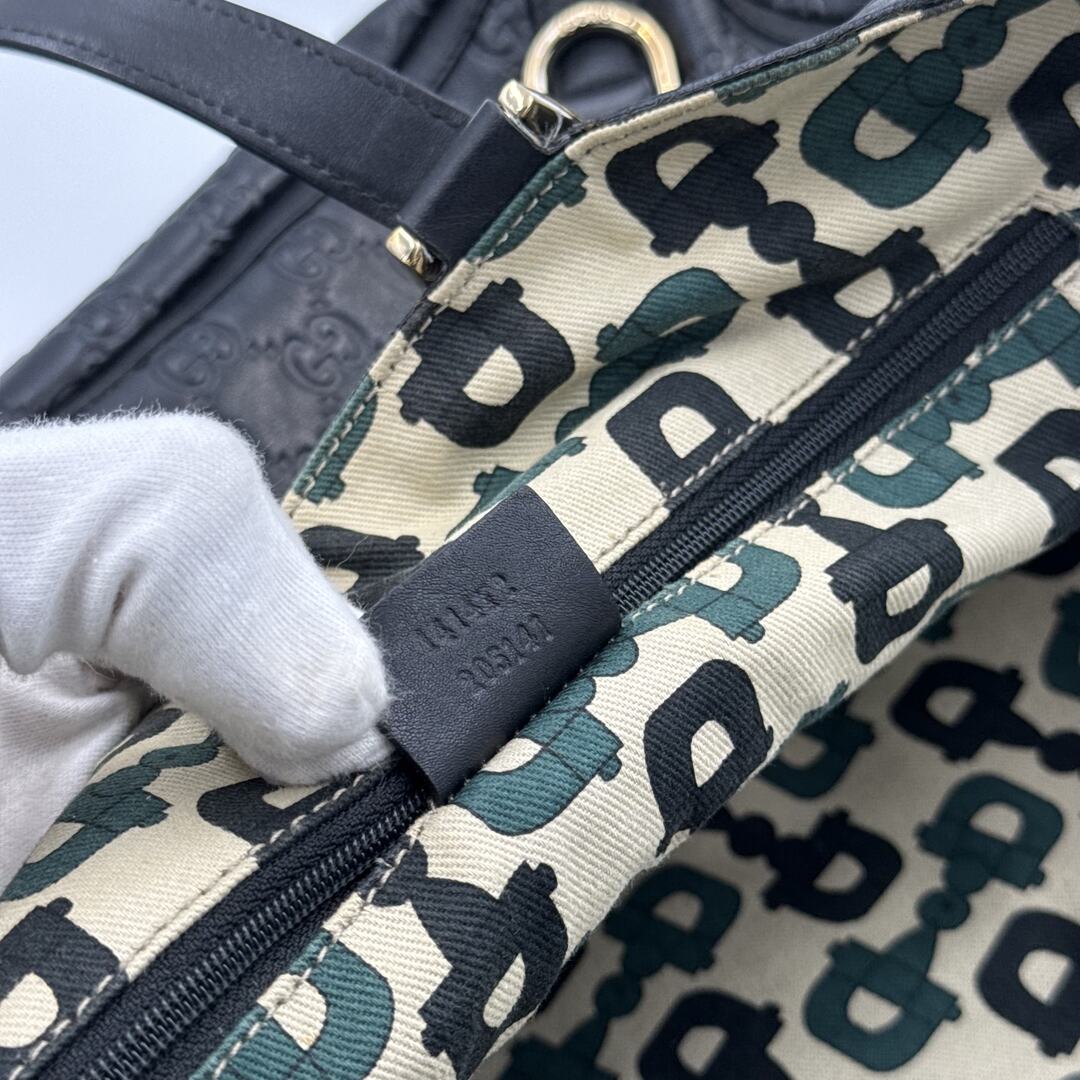 Gucci Guccissima Leather Black Tote Bag