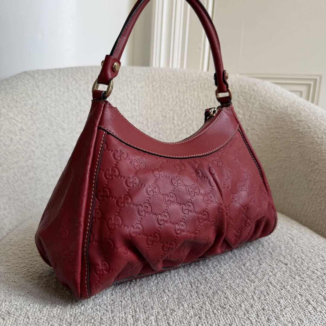 Gucci Guccissima Abbey Leather Red Shoulder Bag