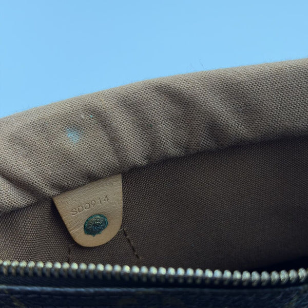 Louis Vuitton Monogram Speedy 25 Handbag