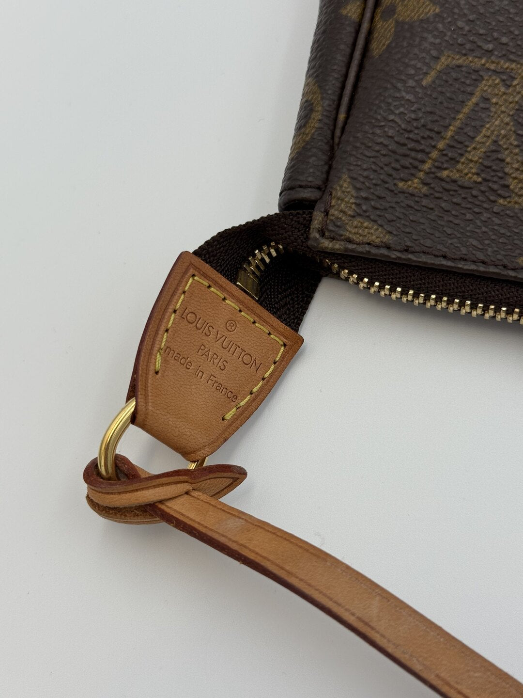 2000 Louis Vuitton Monogram Pochette Accessories Shoulder Bag