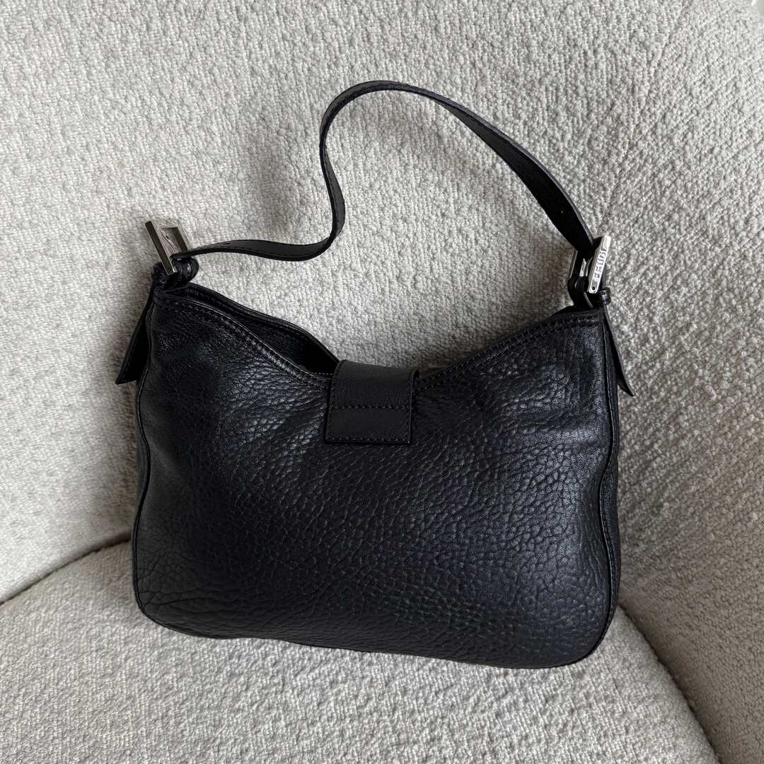 Fendi Baguette Hobo Black Leather Shoulder Bag