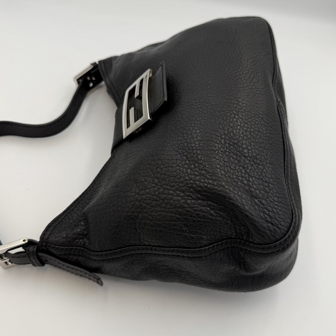 Fendi Baguette Hobo Black Leather Shoulder Bag