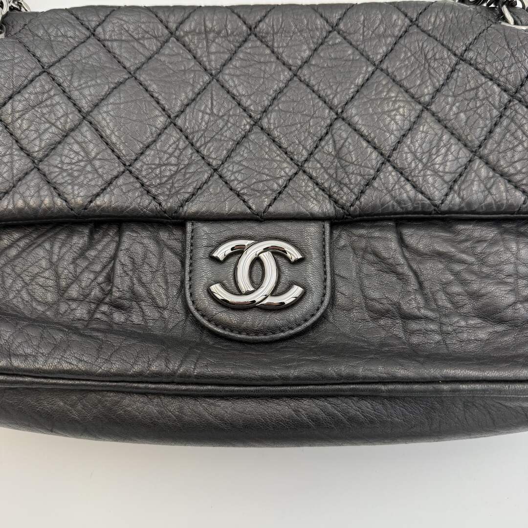 2008 Chanel CC Black Matelasse Silver Chain Flap Shoulder Bag