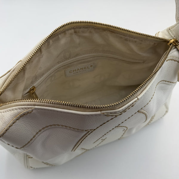 2005 Chanel Surpique CC White Caviar Shoulder Bag