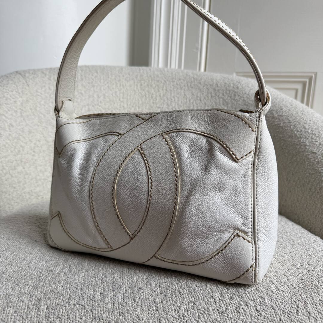 2005 Chanel Surpique CC White Caviar Shoulder Bag