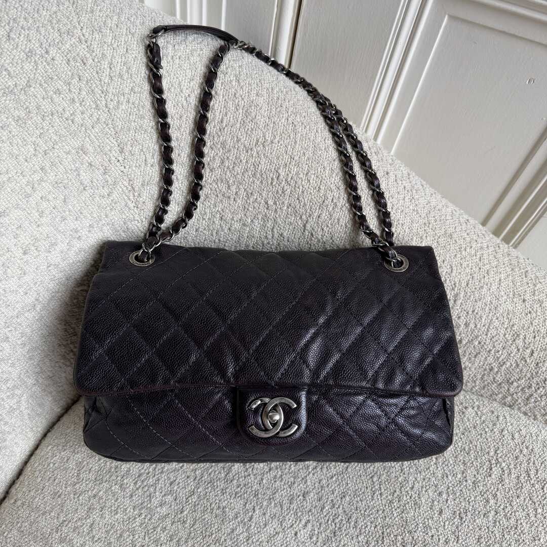 2012 Chanel CC Jumbo Easy Caviar Flap Metallic Purple Shoulder Bag