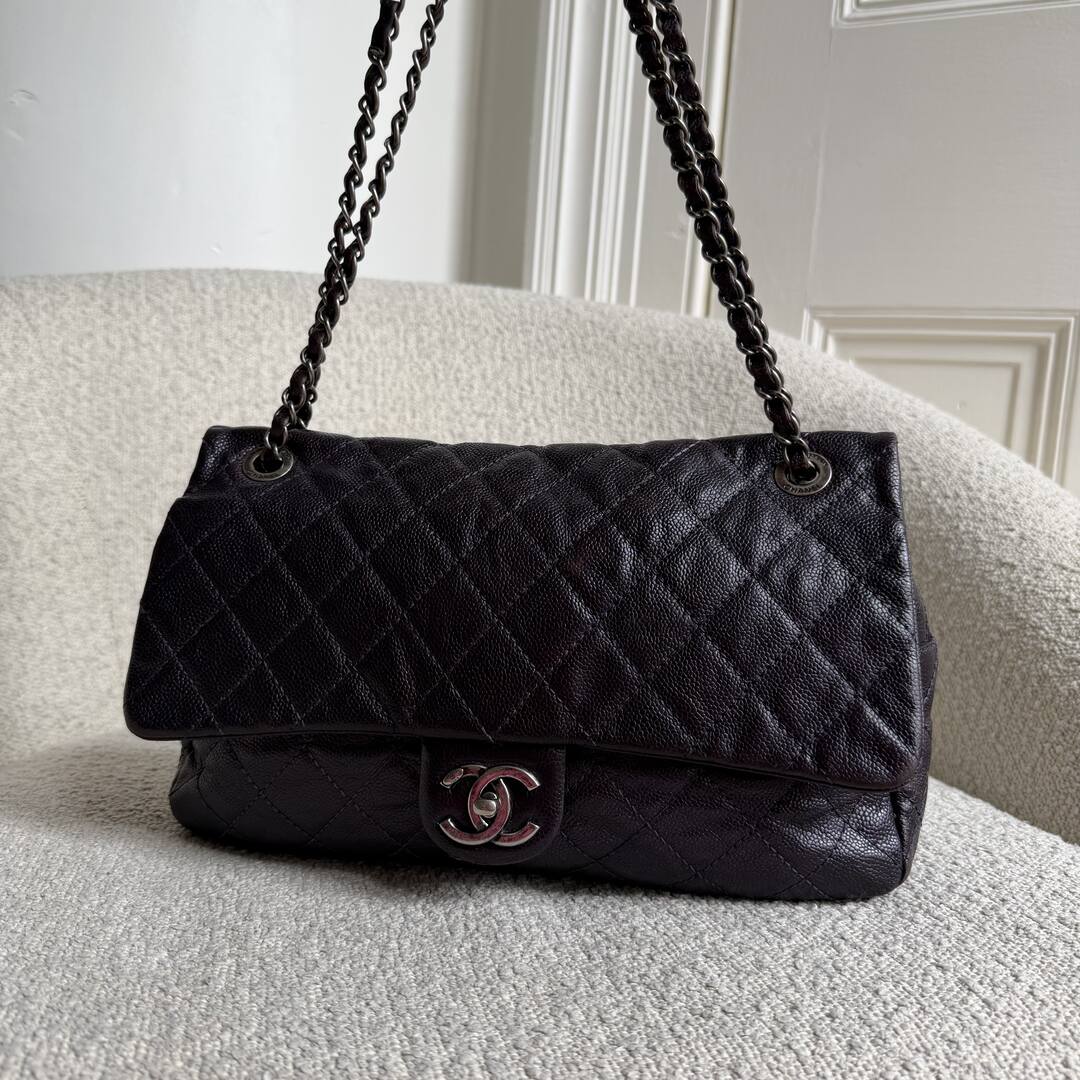 2012 Chanel CC Jumbo Easy Caviar Flap Metallic Purple Shoulder Bag