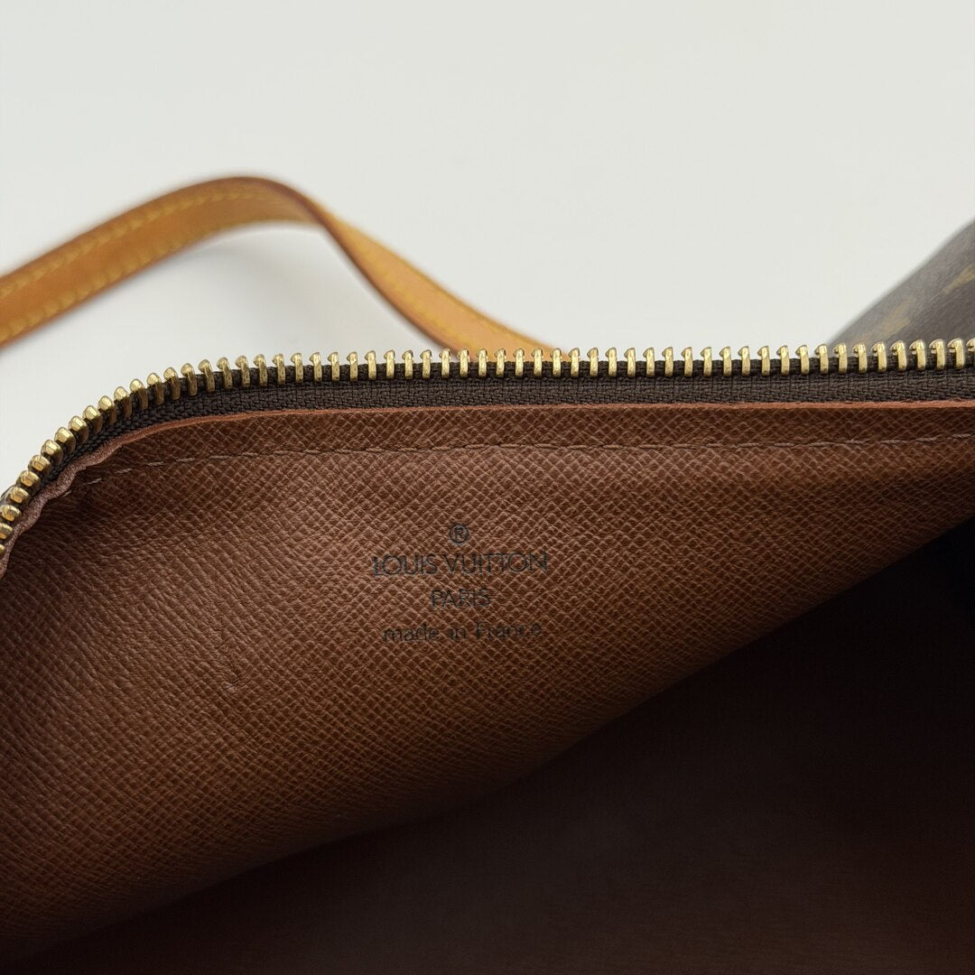 2004 Louis Vuitton Papillon 26 Handbag