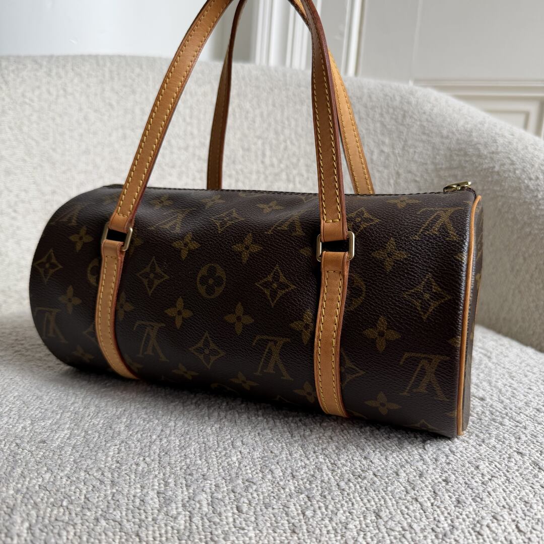 2004 Louis Vuitton Papillon 26 Handbag