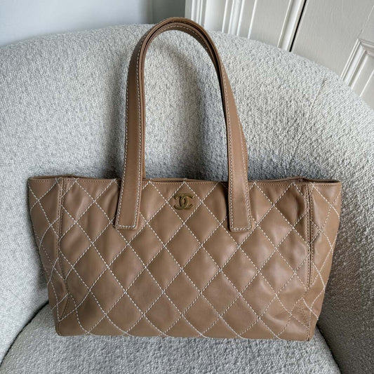 2004 Chanel CC Surpique Wild Stitch Caramel Brown Leather Tote Bag