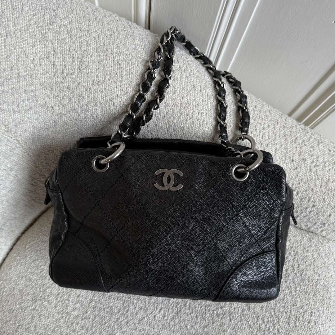 2005 Chanel CC Wild Stitch Black Leather Shoulder Bag