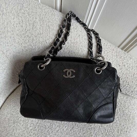 2005 Chanel CC Wild Stitch Black Leather Shoulder Bag
