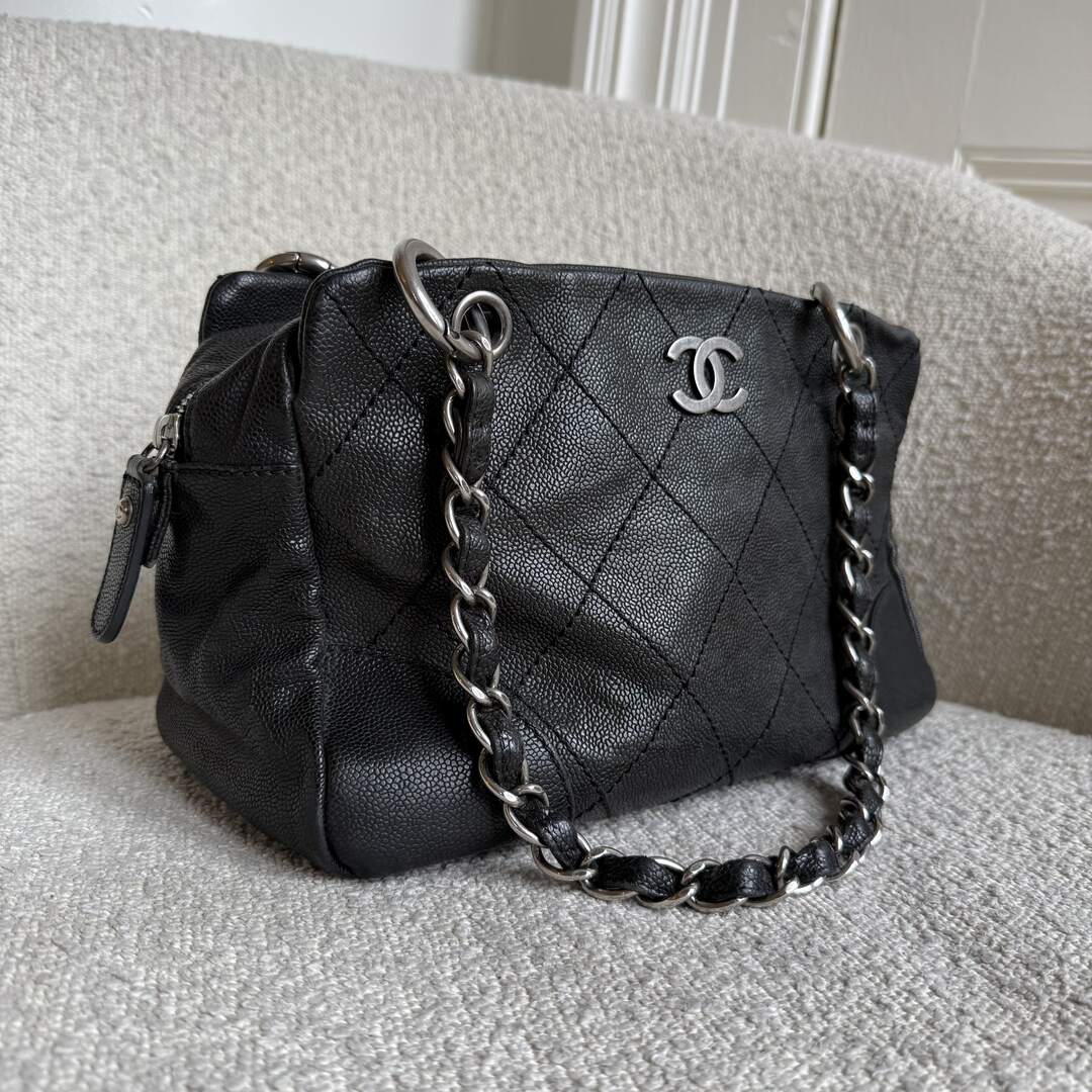 2005 Chanel CC Wild Stitch Black Leather Shoulder Bag