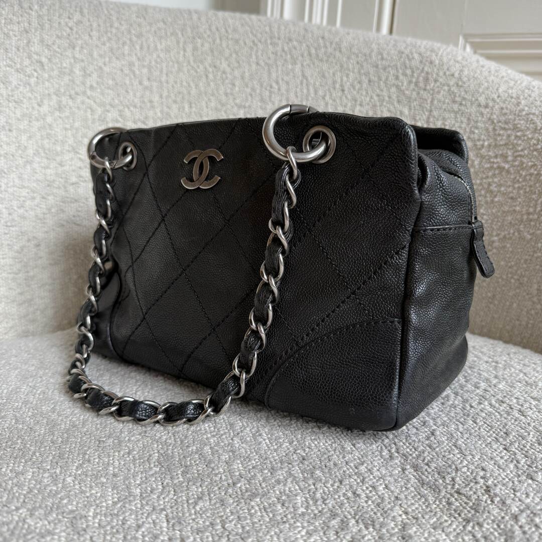 2005 Chanel CC Wild Stitch Black Leather Shoulder Bag