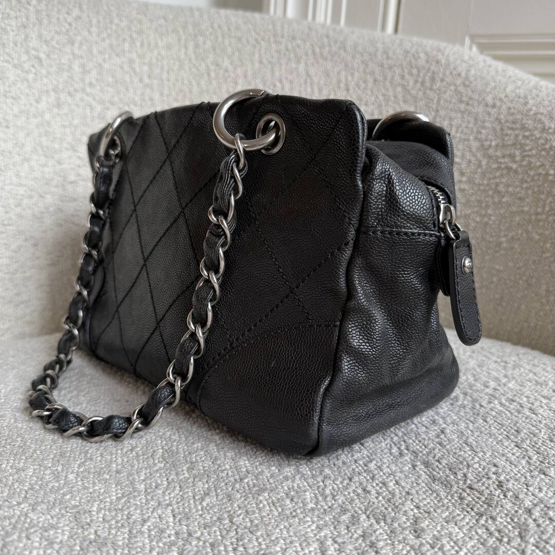2005 Chanel CC Wild Stitch Black Leather Shoulder Bag