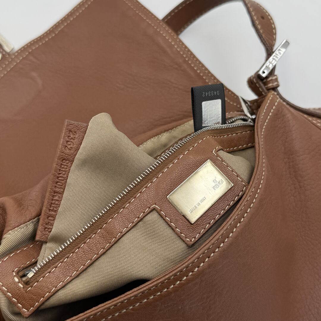 Fendi Mamma Baguette Brown Leather Shoulder Bag