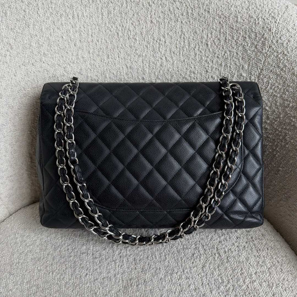 2010 Chanel CC Maxi Classic Caviar Single Flap Black Shoulder Bag