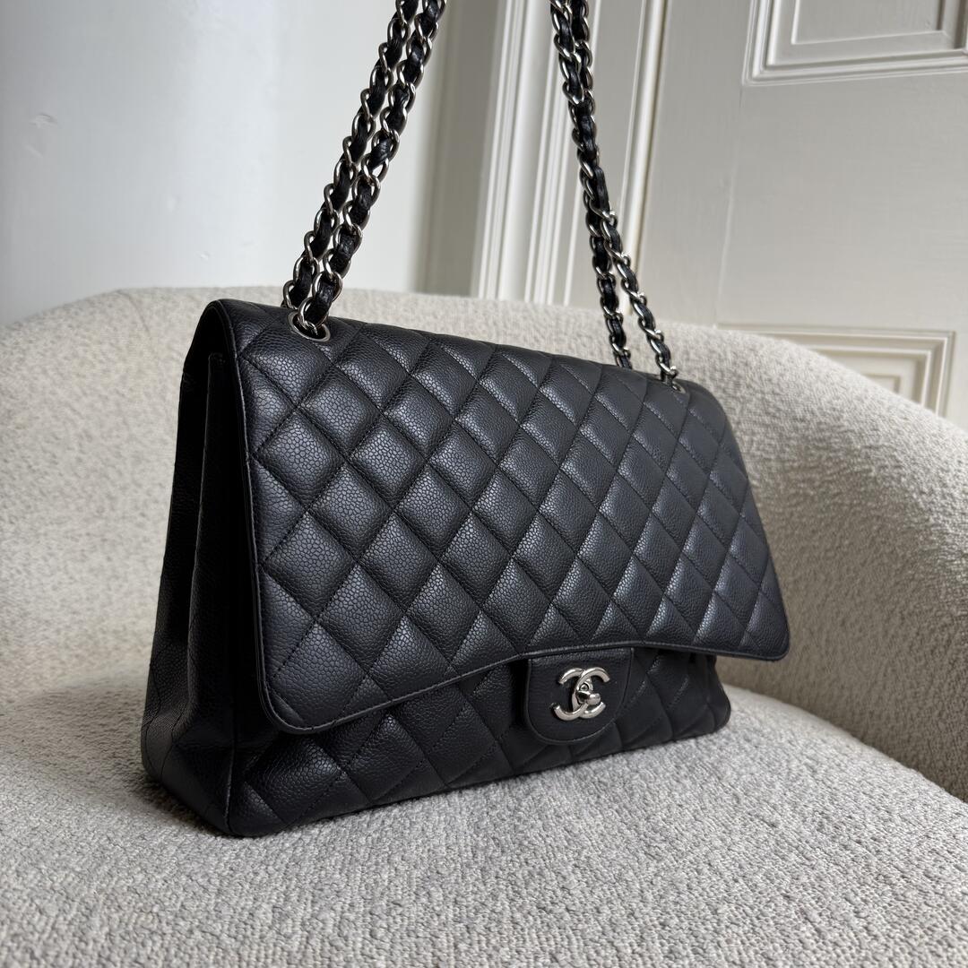2010 Chanel CC Maxi Classic Caviar Single Flap Black Shoulder Bag
