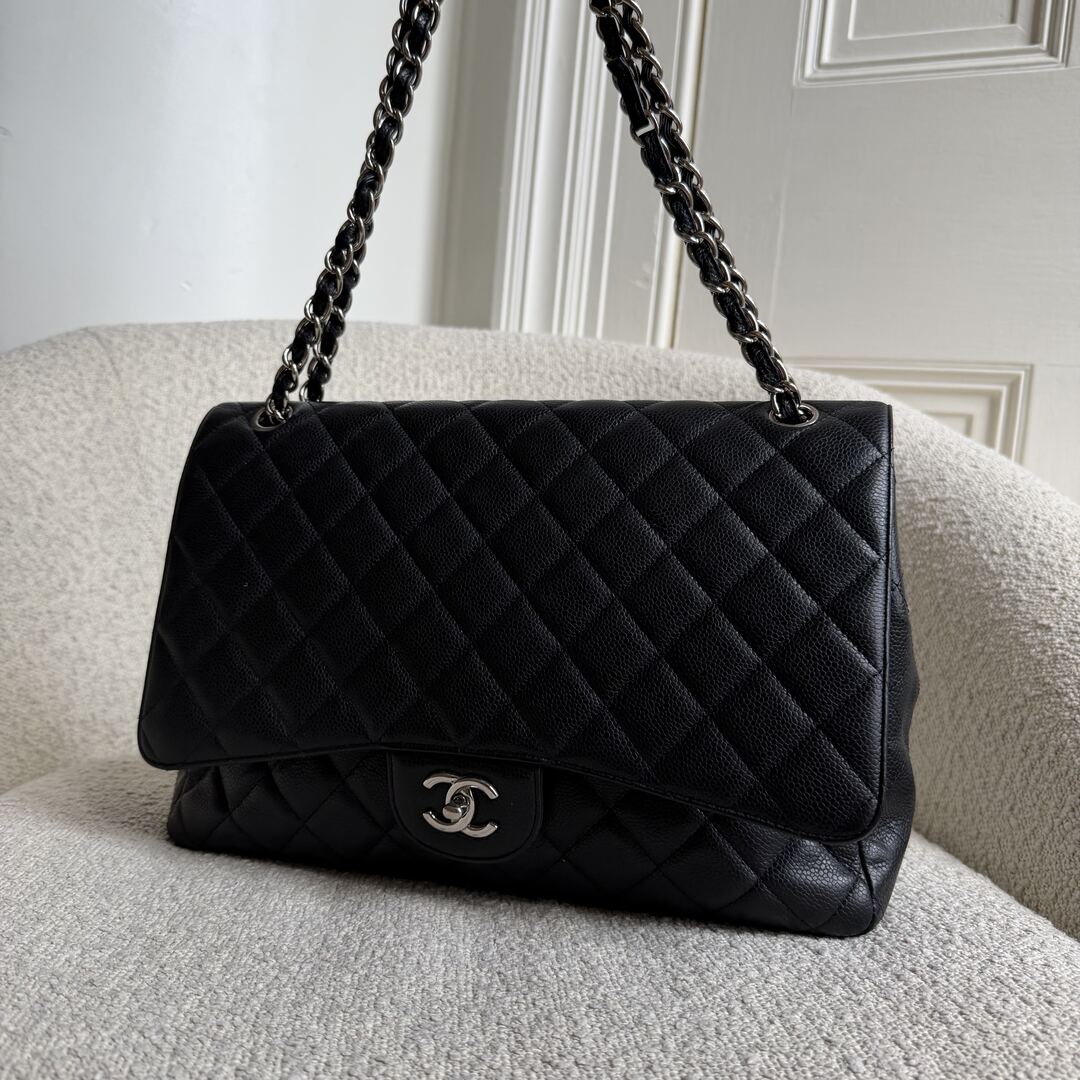 2010 Chanel CC Maxi Classic Caviar Single Flap Black Shoulder Bag