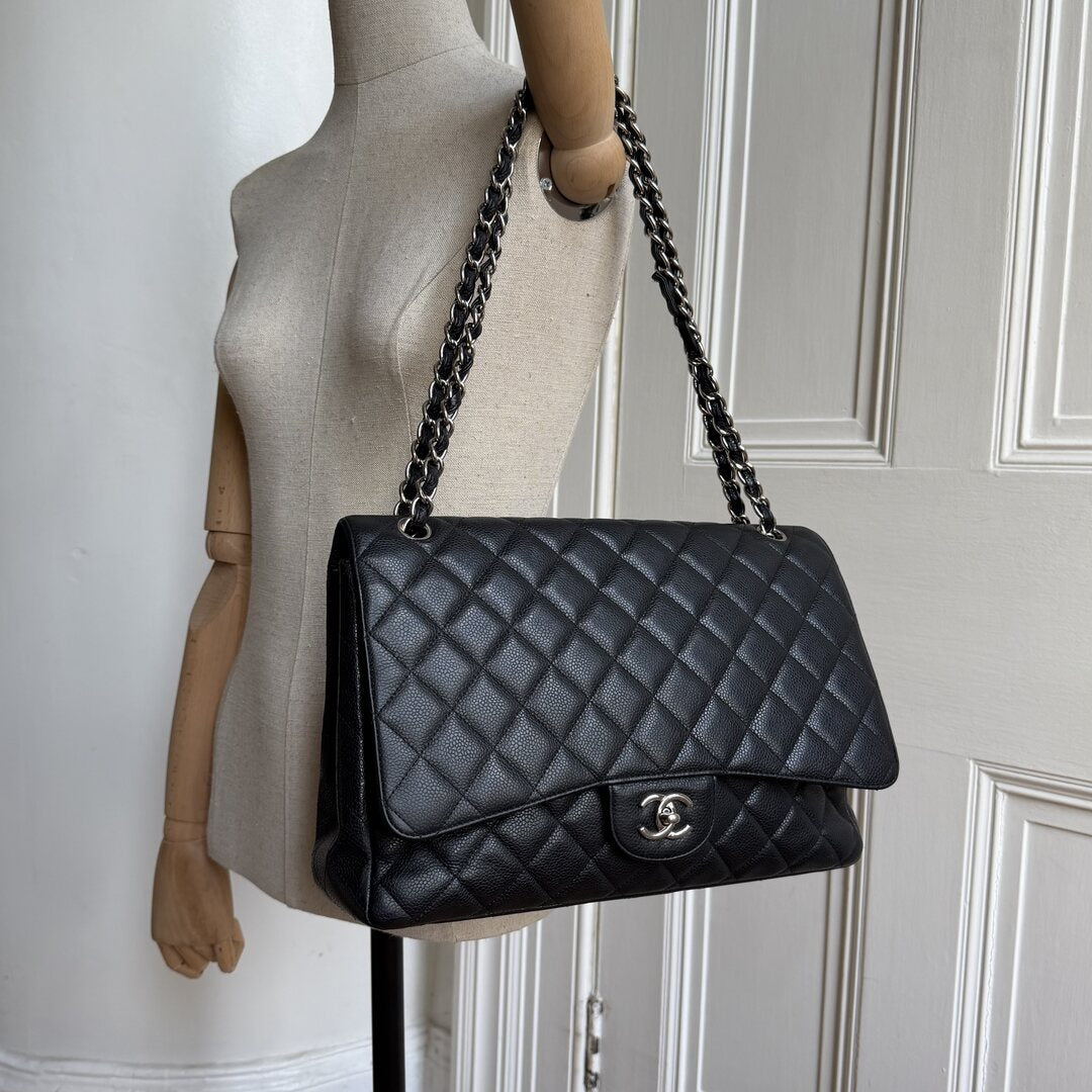 2010 Chanel CC Maxi Classic Caviar Single Flap Black Shoulder Bag
