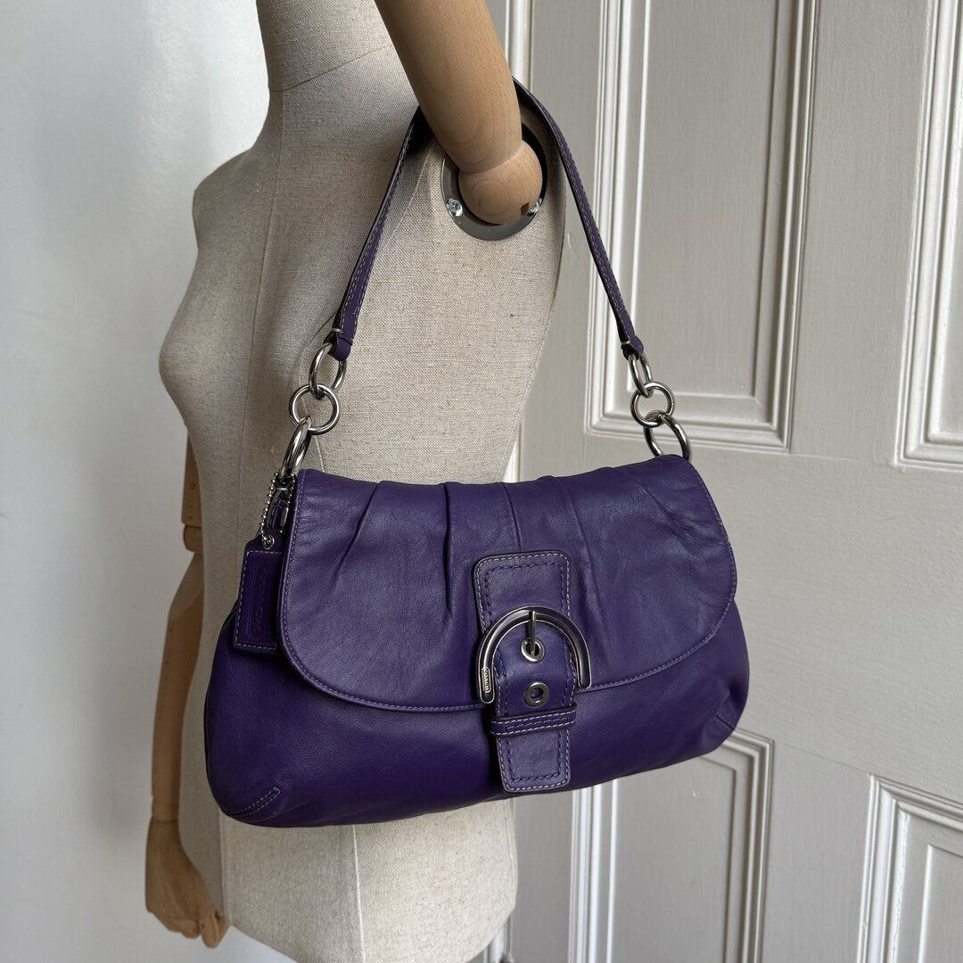 ショルダーバッグ Coach Soho purple Leather Shoulder bag Coach Soho Monogram-Jacquard Shoulder Bag - Purple | Editorialist