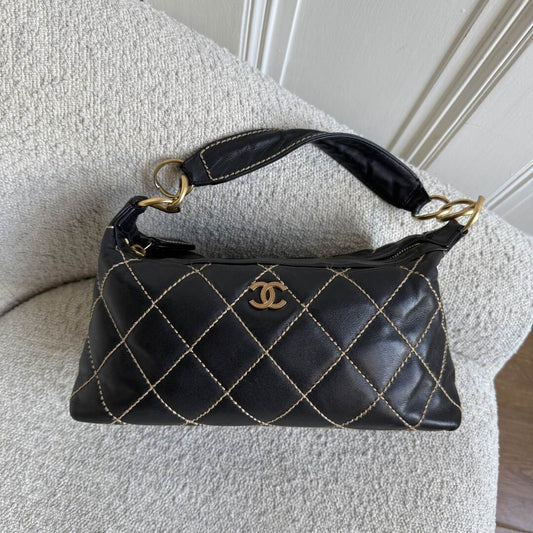 2005 Chanel CC Surpique Wild Stitch Black Leather Handbag