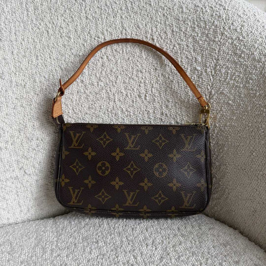 2001 Louis Vuitton Monogram Pochette Accessories Shoulder Bag