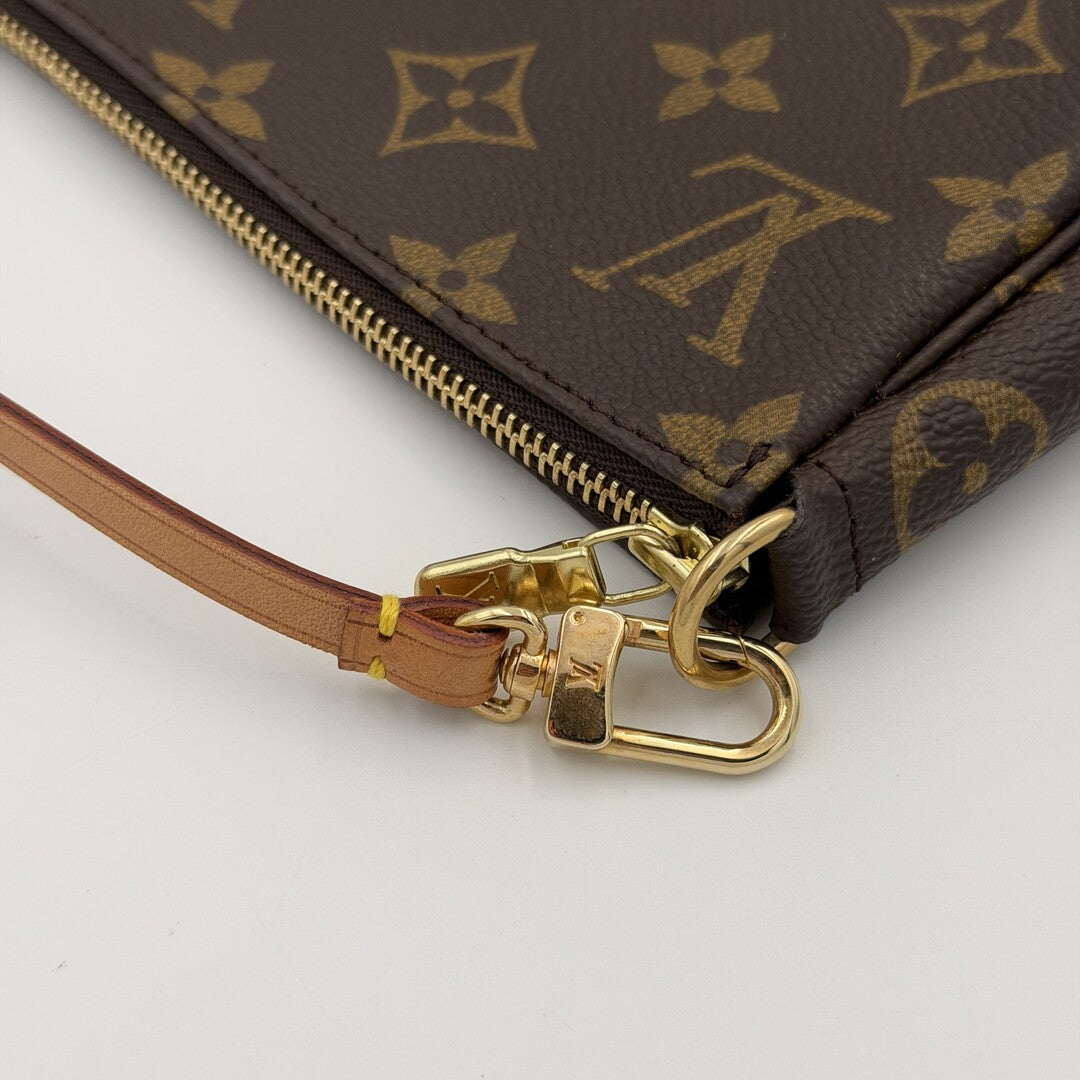 2000 Louis Vuitton Monogram Pochette Accessories Shoulder Bag