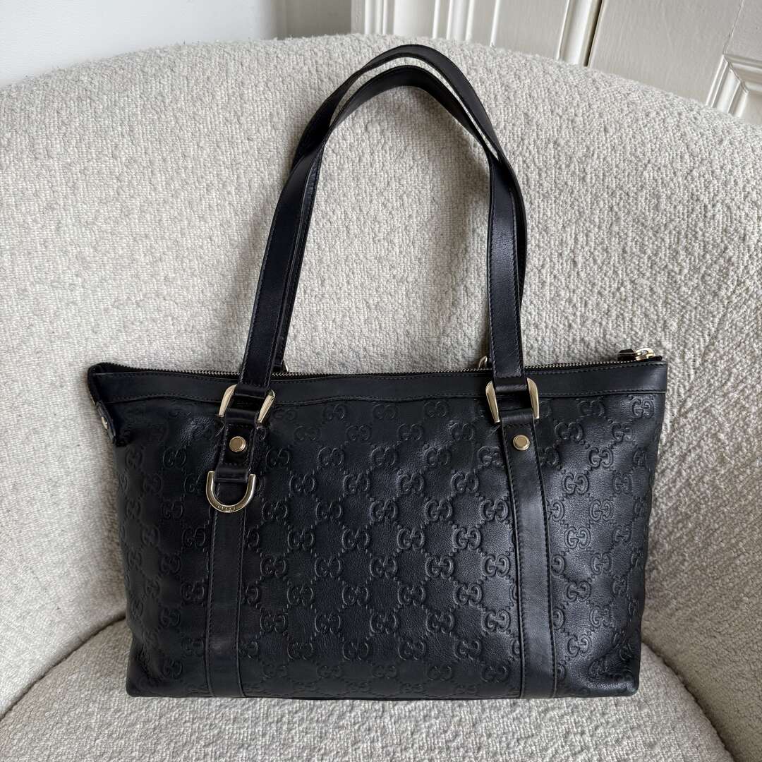 Gucci Guccissima Abbey Black Leather Shoulder Bag