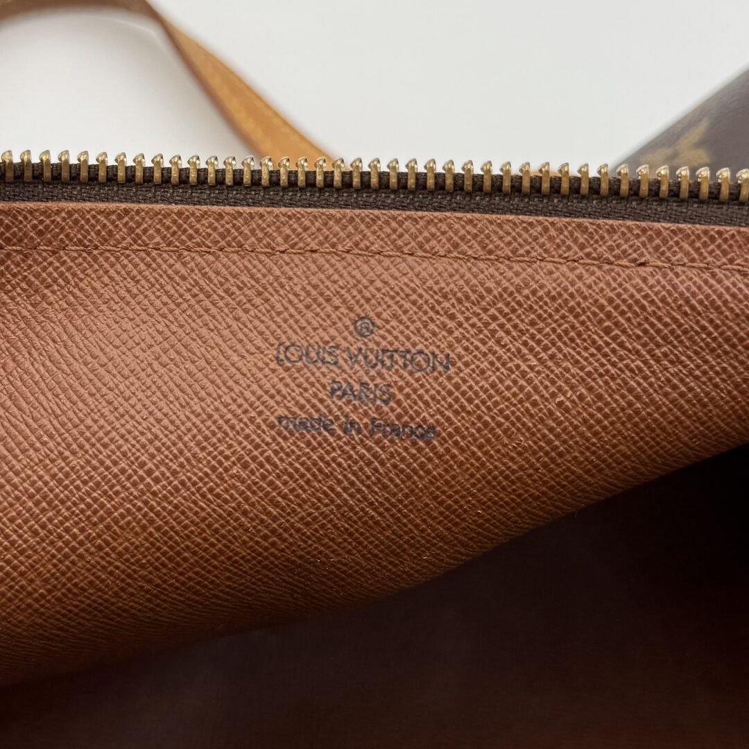 2009 Louis Vuitton Monogram Papillon 30 Handbag