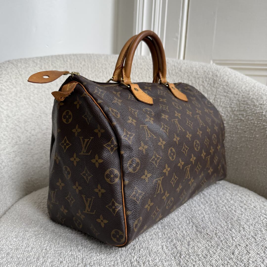 Louis Vuitton Monogram Speedy 35 Handbag