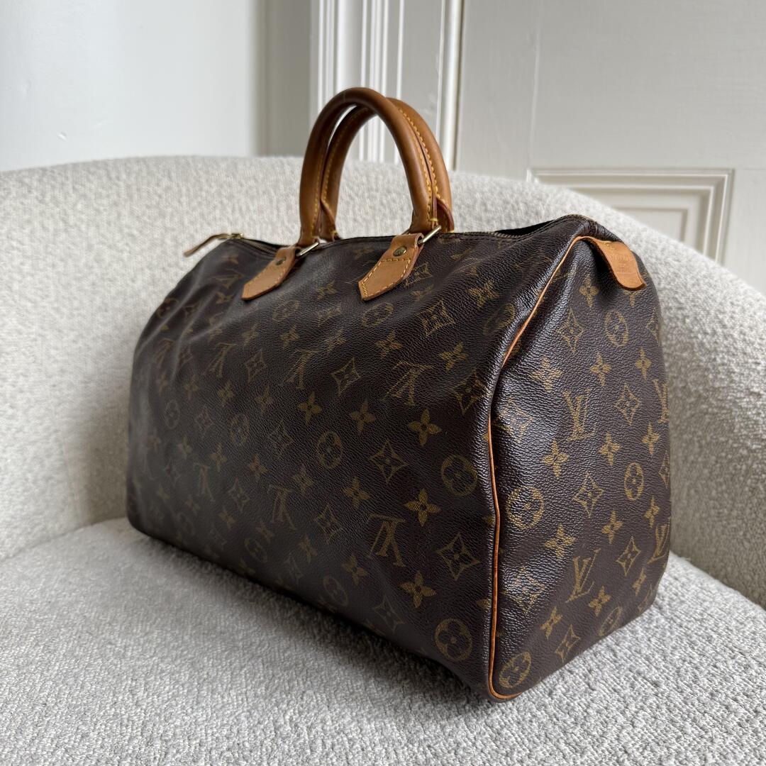 Louis Vuitton Monogram Speedy 35 Handbag